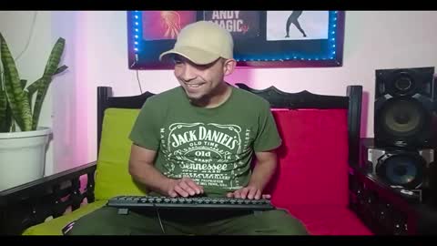 andy_magic_ online show from 11-23-25, 04:12