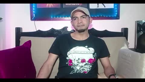 andy_magic_ online show from 11-26-25, 02:12