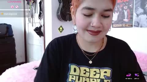 Snapshot of andy_rock_ chatting on 11-07-25, 05:13 andy online show from 11-07-25, 05:13