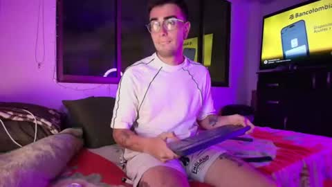 Andres online show from 06-19-26, 12:26