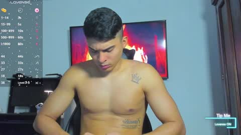 Snapshot of andy_walker_ chatting on 01-18-25, 04:31 Andres online show from 01-18-25, 04:31