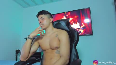 Snapshot of andy_walker_ chatting on 01-22-25, 06:41 Andres online show from 01-22-25, 06:41