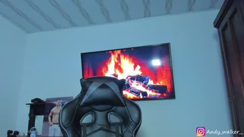 Snapshot of andy_walker_ chatting on 01-29-25, 11:35 Andres online show from 01-29-25, 11:35