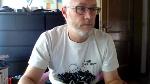 Andy online show from 09-18-25, 02:19