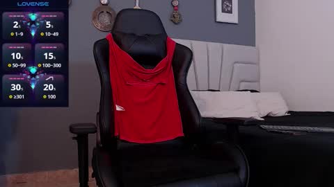 Snapshot of andyblass chatting on 10-15-25, 09:04 AndyBlass online show from 10-15-25, 09:04