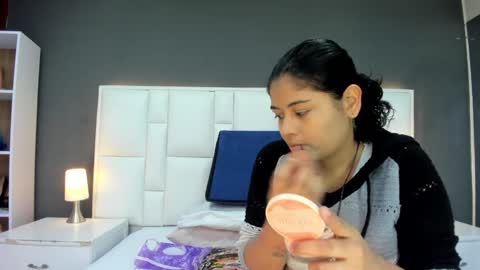 Snapshot of andyel2017 chatting on 12-12-24, 03:16 Andy D online show from 12-12-24, 03:16