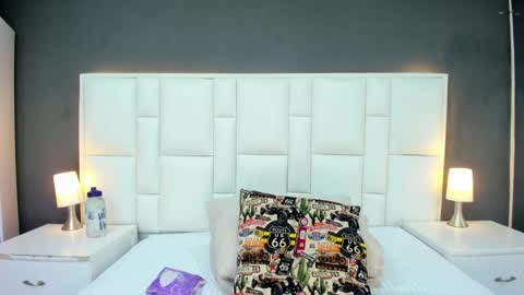 Snapshot of andyel2017 chatting on 01-04-25, 01:42 Andy D online show from 01-04-25, 01:42