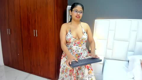 Snapshot of andyel2017 chatting on 01-17-25, 07:16 Andy D online show from 01-17-25, 07:16