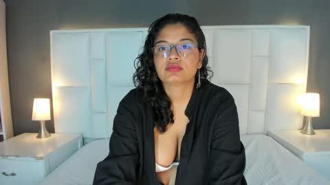 Snapshot of andyel2017 chatting on 02-01-25, 06:51 Andy D online show from 02-01-25, 06:51