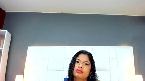 Snapshot of andyel2017 chatting on 03-11-25, 03:23 Andy D online show from 03-11-25, 03:23