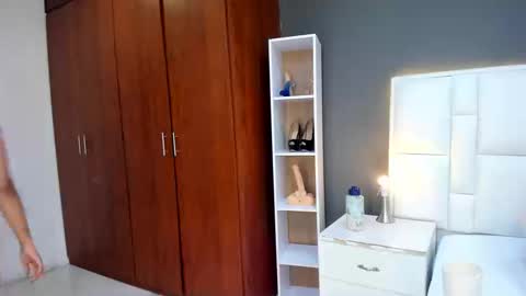 Snapshot of andyel2017 chatting on 09-09-25, 01:54 Andy D online show from 09-09-25, 01:54