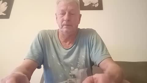 andyk1704 online show from 02-15-25, 05:07