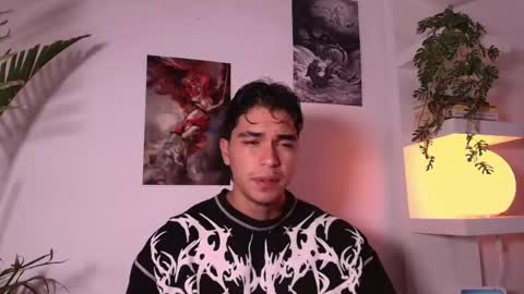 Snapshot of andypalmerr chatting on 04-25-26, 06:16 andypalmerr online show from 04-25-26, 06:16