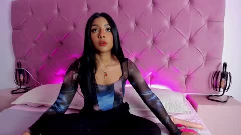 Snapshot of andysaenzz chatting on 03-06-25, 12:30 AndySaenzz online show from 03-06-25, 12:30