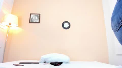 Snapshot of andyylove_jk chatting on 09-23-25, 12:30 Andy online show from 09-23-25, 12:30