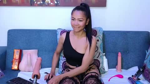 Snapshot of aneljones chatting on 02-21-25, 03:34 Anell online show from 02-21-25, 03:34