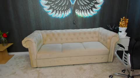 Anne online show from 12-26-24, 11:03