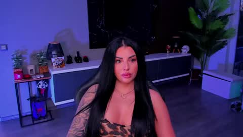 Anne online show from 04-25-26, 05:21