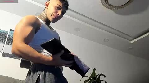 Snapshot of angeel_d035 chatting on 12-04-24, 06:11 Angel online show from 12-04-24, 06:11