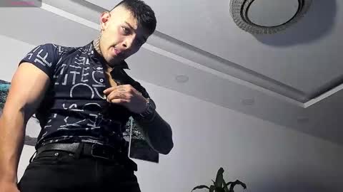 Snapshot of angeel_d035 chatting on 12-05-24, 04:31 Angel online show from 12-05-24, 04:31