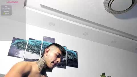 Snapshot of angeel_d035 chatting on 12-20-24, 10:27 Angel online show from 12-20-24, 10:27