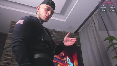 Snapshot of angeel_d035 chatting on 02-13-25, 08:06 Angel online show from 02-13-25, 08:06