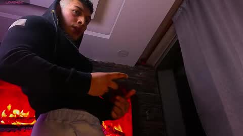 Snapshot of angeel_d035 chatting on 09-21-25, 07:10 Angel online show from 09-21-25, 07:10