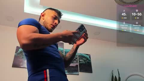 Snapshot of angeel_d035 chatting on 10-31-25, 04:35 Angel online show from 10-31-25, 04:35