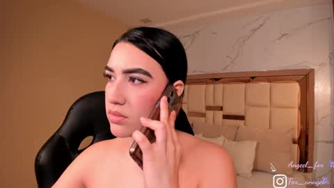 Angel  online show from 09-19-25, 04:47