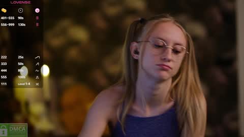 Snapshot of angeellina chatting on 12-11-24, 08:39 angeellina online show from 12-11-24, 08:39