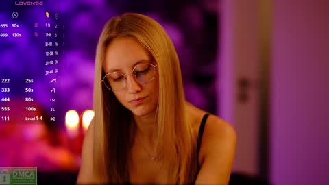 Snapshot of angeellina chatting on 12-28-24, 08:58 angeellina online show from 12-28-24, 08:58