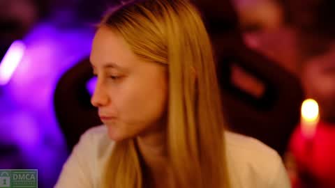 Snapshot of angeellina chatting on 01-01-25, 10:56 angeellina online show from 01-01-25, 10:56