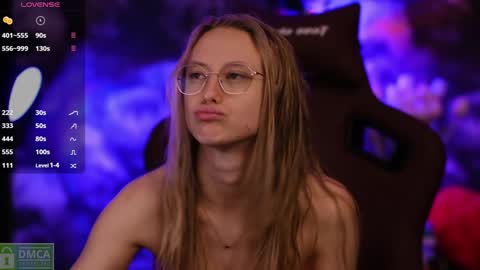 Snapshot of angeellina chatting on 01-24-25, 06:35 angeellina online show from 01-24-25, 06:35