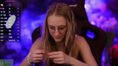 Snapshot of angeellina chatting on 01-26-25, 09:40 angeellina online show from 01-26-25, 09:40