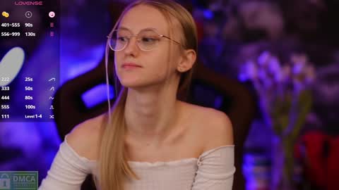 Snapshot of angeellina chatting on 01-28-25, 11:07 angeellina online show from 01-28-25, 11:07