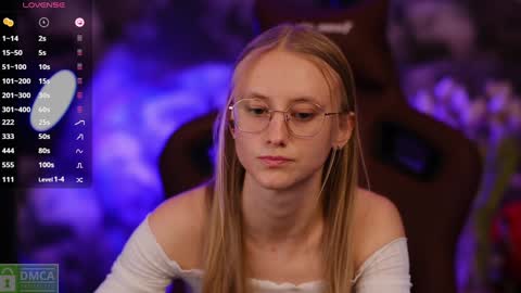 Snapshot of angeellina chatting on 01-29-25, 02:09 angeellina online show from 01-29-25, 02:09