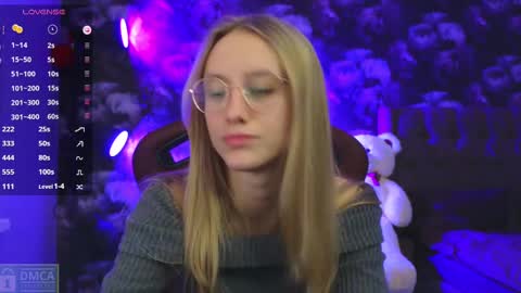 Snapshot of angeellina chatting on 02-21-25, 11:21 angeellina online show from 02-21-25, 11:21