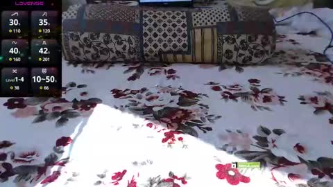 Snapshot of angel71717 chatting on 03-09-25, 09:46 Angelina online show from 03-09-25, 09:46