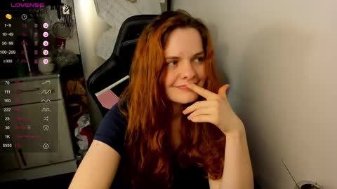 Snapshot of angel7you chatting on 02-13-25, 09:38 Eva online show from 02-13-25, 09:38