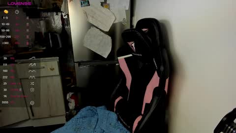 Snapshot of angel7you chatting on 02-17-25, 11:44 Eva online show from 02-17-25, 11:44