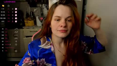 Snapshot of angel7you chatting on 10-23-25, 01:10 Eva online show from 10-23-25, 01:10