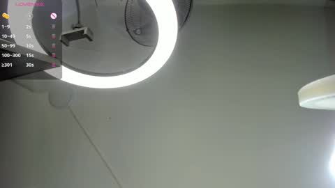 Snapshot of angel__sweet18 chatting on 01-08-25, 04:11 online show from 01-08-25, 04:11