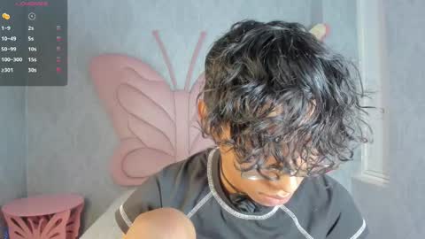 Snapshot of angel__sweet18 chatting on 02-25-25, 12:36 online show from 02-25-25, 12:36