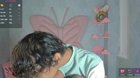 Snapshot of angel__sweet18 chatting on 02-26-25, 12:05 online show from 02-26-25, 12:05