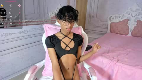 Snapshot of angel__sweet18 chatting on 03-01-25, 06:24 online show from 03-01-25, 06:24