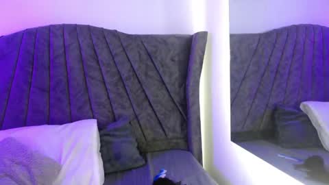 Angel  online show from 04-16-26, 12:39