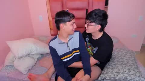 Snapshot of angel_and_jef chatting on 11-29-25, 10:57 Angel and Jeff online show from 11-29-25, 10:57