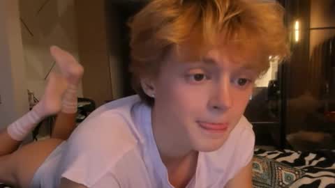angel_andreww online show from 05-16-26, 04:50
