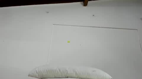 Snapshot of angel_avni chatting on 02-19-25, 02:33  Angel  online show from 02-19-25, 02:33