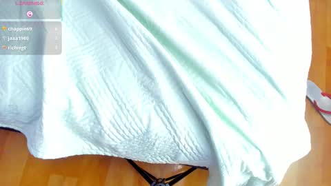 Snapshot of angel_avni chatting on 09-21-25, 03:35  Angel  online show from 09-21-25, 03:35